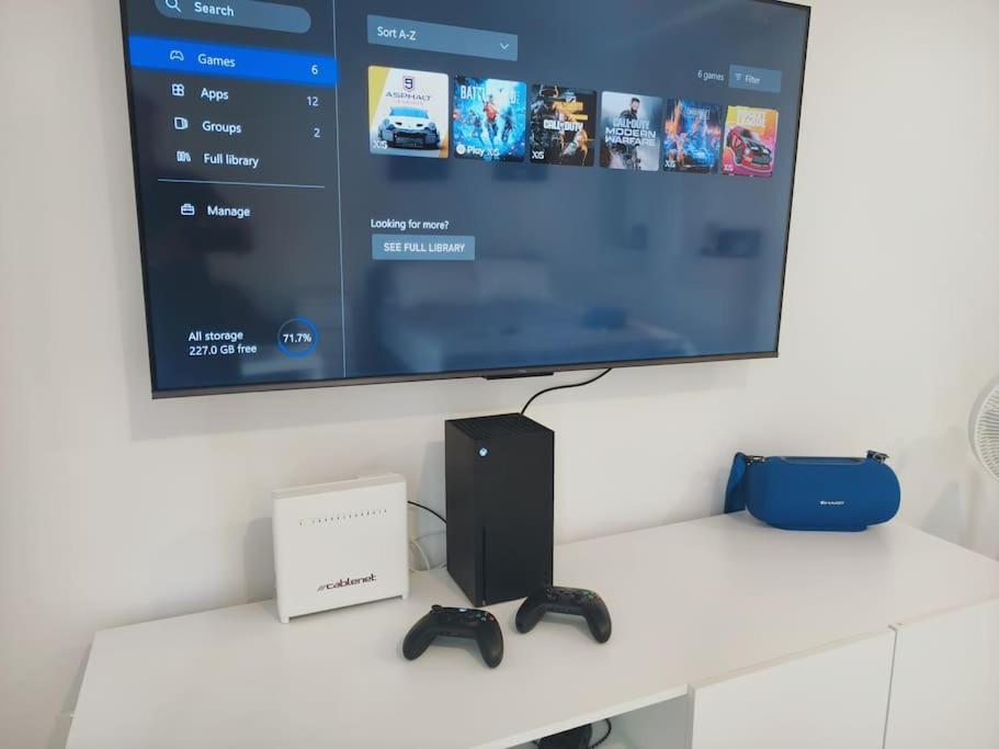 Apartament Cozy Near Harbor District 200 Mbits Xbox X *