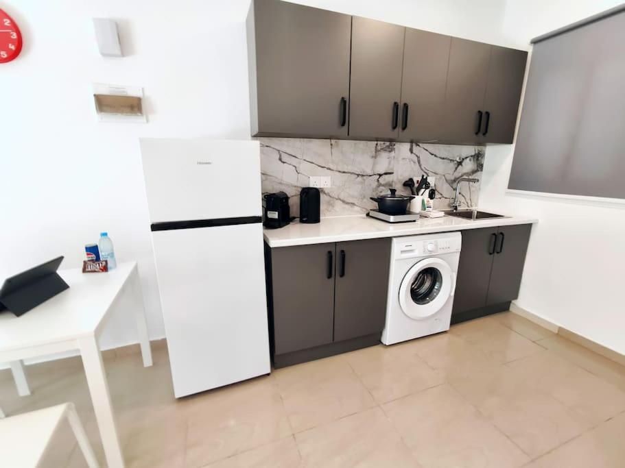 Apartament Cozy Near Harbor District 200 Mbits Xbox X Pafos